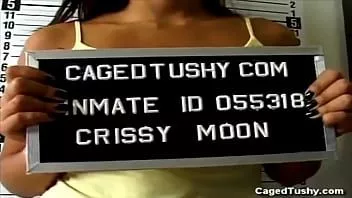 play Caged tushy：空腔搜索 |阴冷的月亮