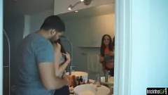play Micuță rusoaică păcălește și umilește iubitul cu muie porno