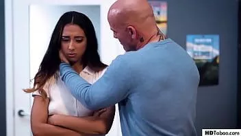 Reproduzir Vadia mimada kiarra kai fodida pelo professor pai