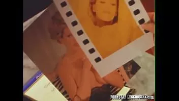 Putar Busty milf di stoking olivia facialized setelah hardcore sex