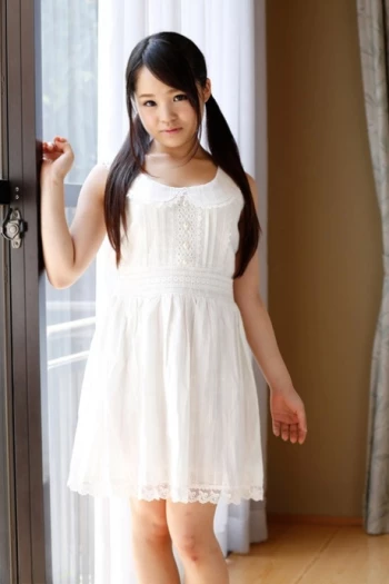 Star du porno Risa Oomomo